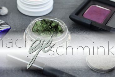 nachgeschminkt-oktober-2016-purple-green-smokey-eye-titelbild